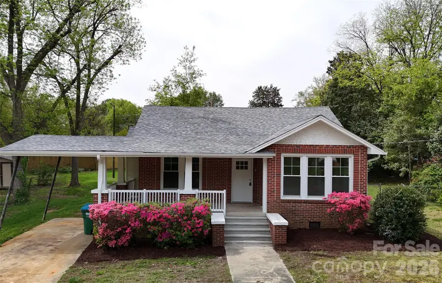 307 W Washington Avenue, Bessemer City, NC 28016 - #2