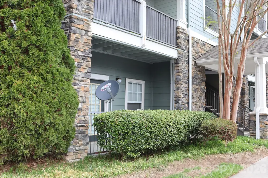 700 Vista Lake Drive #104, Candler, NC 28715 - #3
