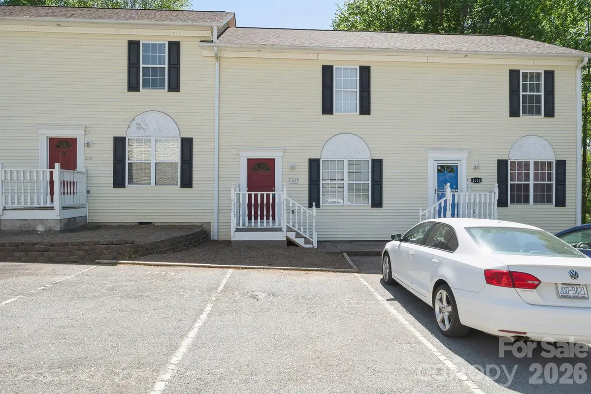 1057 19th Street Ne, Hickory, NC 28601 - #1
