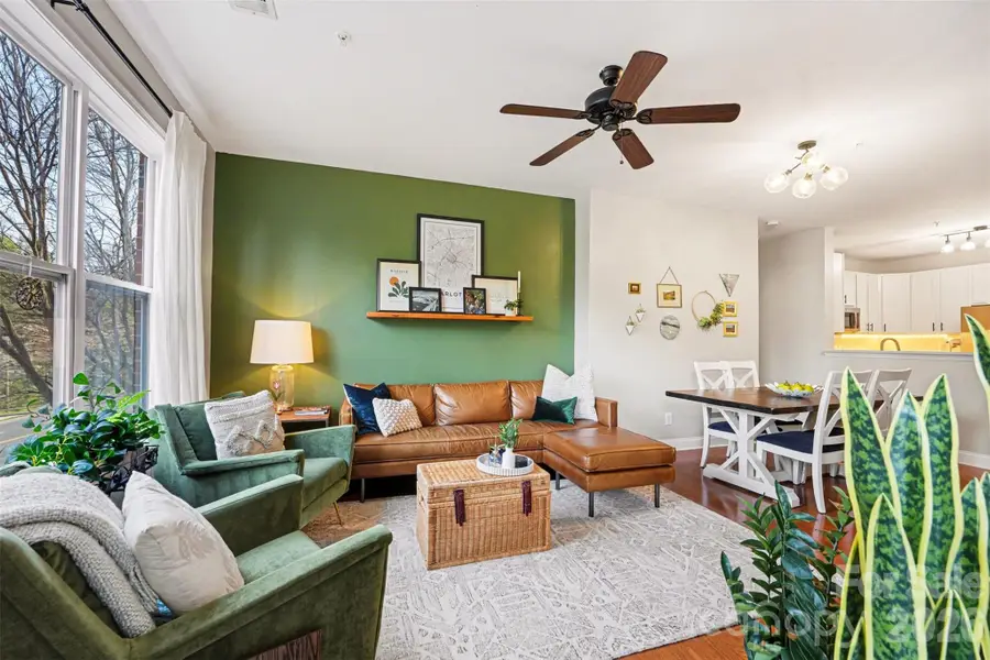 1000 E Woodlawn Road #111, Charlotte, NC 28209 - #2