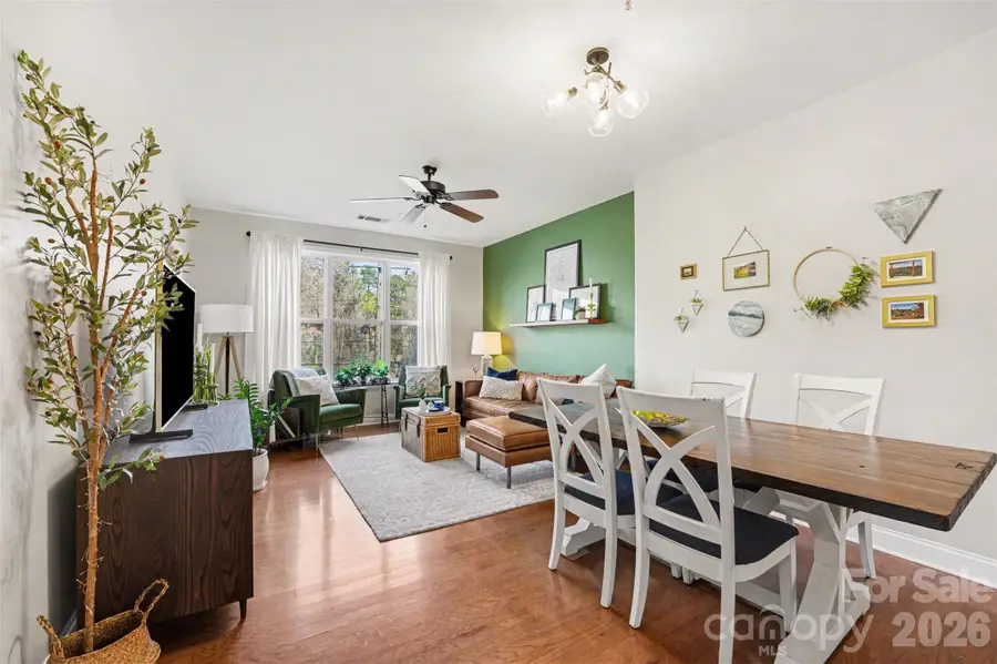 1000 E Woodlawn Road #111, Charlotte, NC 28209 - #3