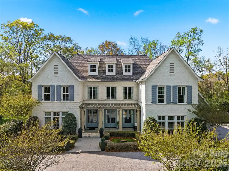 834 9th Avenue Nw, Hickory, NC 28601 - #3