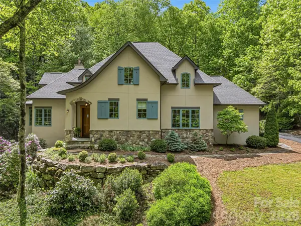 732 Streamside Drive, Arden, NC 28704
