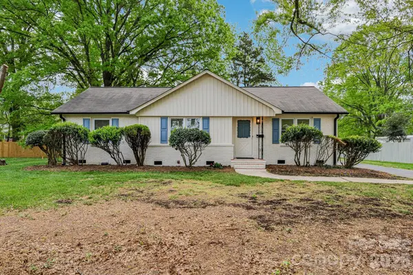 6711 Edenwood Place, Charlotte, NC 28212