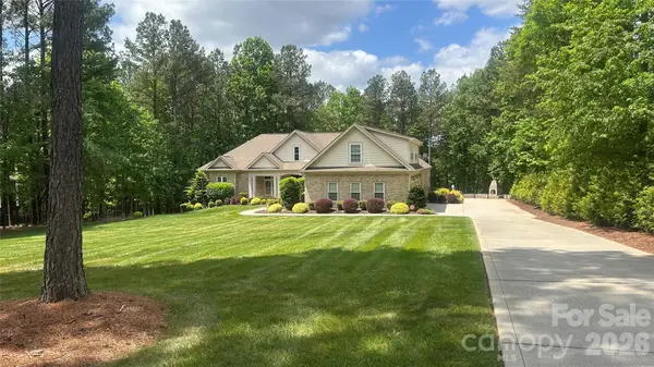 6627 Harbor Oaks Drive, Denver, NC 28037