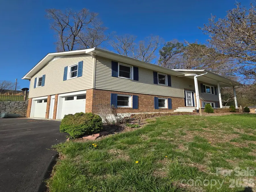 106 Shelly Drive, Hendersonville, NC 28792 - #2