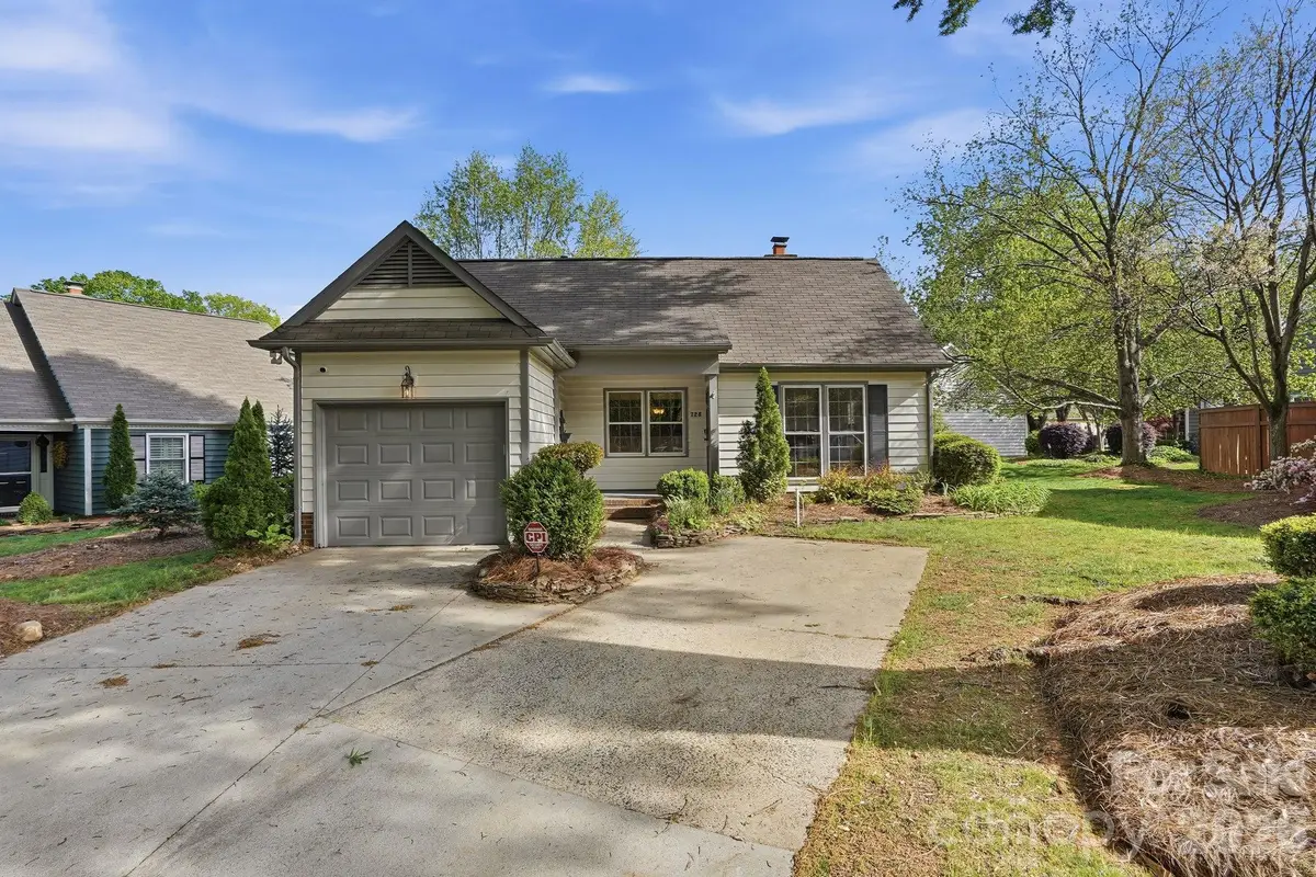728 Clayfield Court, Charlotte, NC 28209 - #1