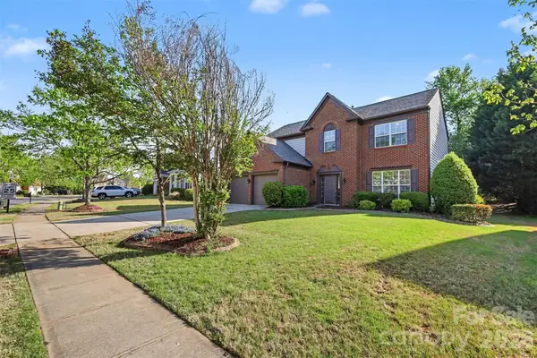 9144 Linden Tree Lane, Charlotte, NC 28277