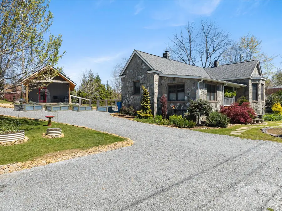 60 W Morgan Street, Brevard, NC 28712 - #2