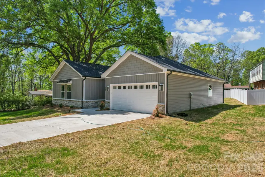 321 Henderson Circle, Harrisburg, NC 28075 - #2