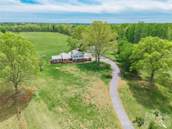 161 Springdale Lane, Cowpens, SC 29330