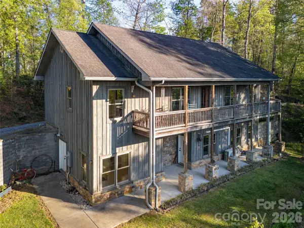 219 Sandalwood Drive, Whittier, NC 28789