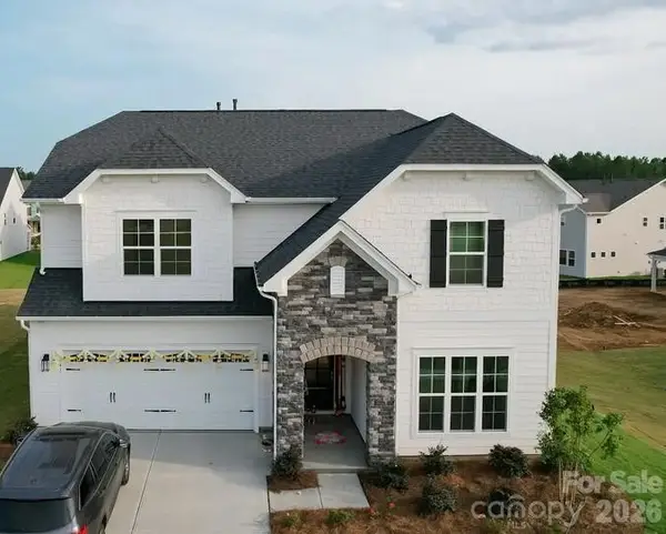 4041 Zinnia Drive, Harrisburg, NC 28075