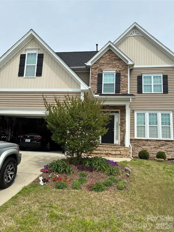 532 Walker Ranch Drive, Fuquay-Varina, NC 27526