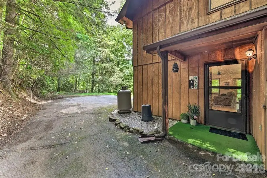 106 Sage Court, Maggie Valley, NC 28716 - #2
