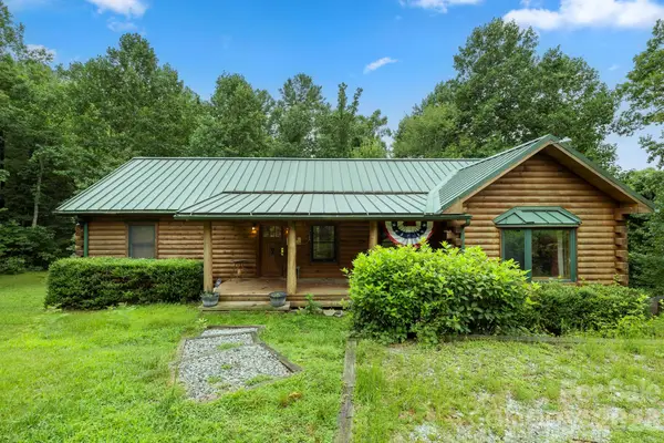 266 Rhododendron Drive, Saluda, NC 28773