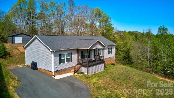 192 Apple Valley Lane, Statesville, NC 28677