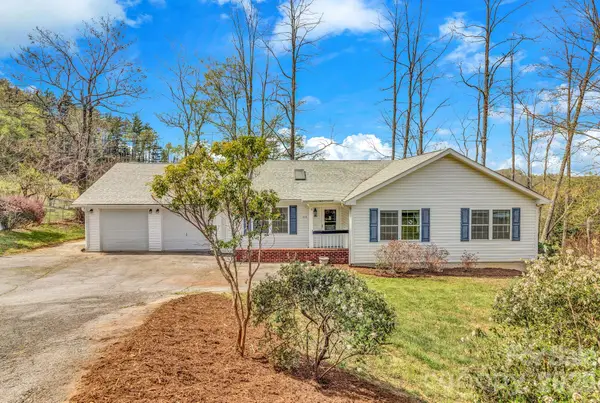 214 Lone Laurel Trail, Hendersonville, NC 28792