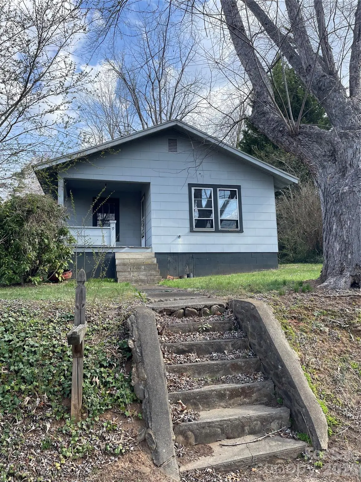 51 Holtzclaw Street, Canton, NC 28716 - #1