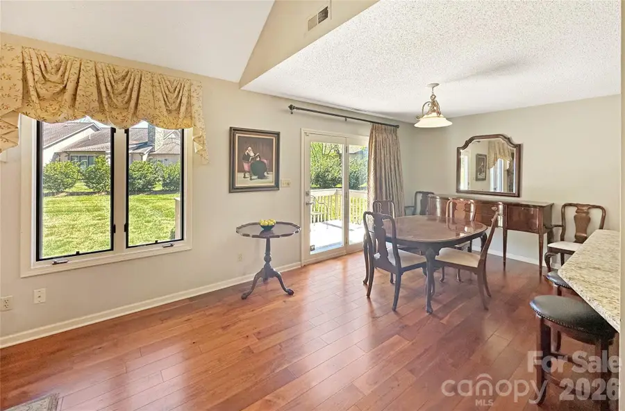 603 29th Avenue Ne #213, Hickory, NC 28601 - #3