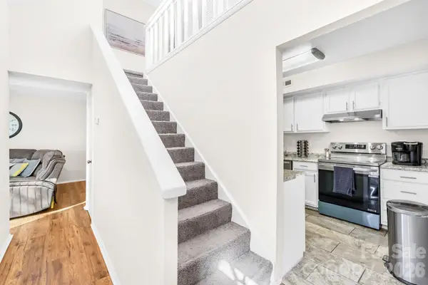 7407 Mystic Lane, Charlotte, NC 28227