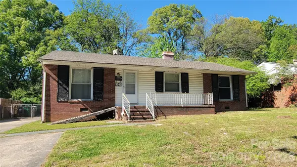 3515 Shamrock Drive, Charlotte, NC 28215