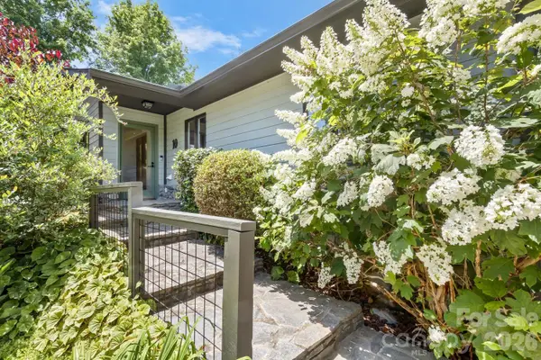 10 Morning Dew Drive, Asheville, NC 28804