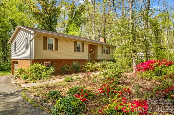 4325 Rosebriar Lane, Winston Salem, NC 27106