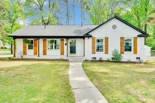 5201 Amity Place, Charlotte, NC 28212