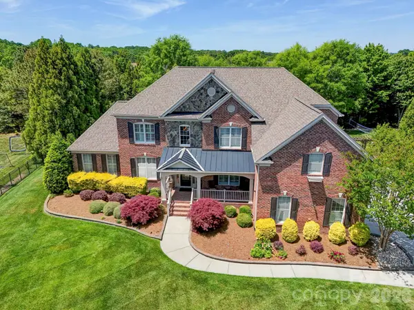 725 Wild Berry Court, Waxhaw, NC 28173