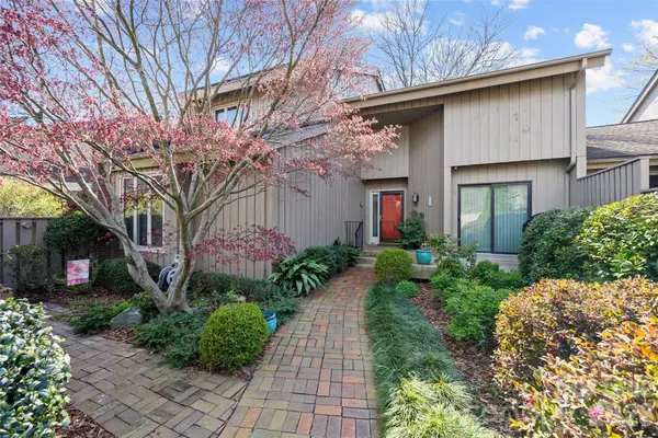 5120 Dunes Court, Charlotte, NC 28226