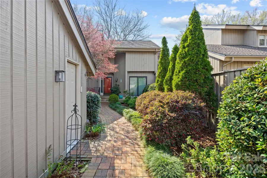 5120 Dunes Court, Charlotte, NC 28226 - #2