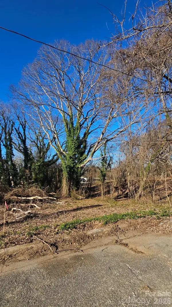 728 3rd Street Place Sw, Hickory, NC 28602