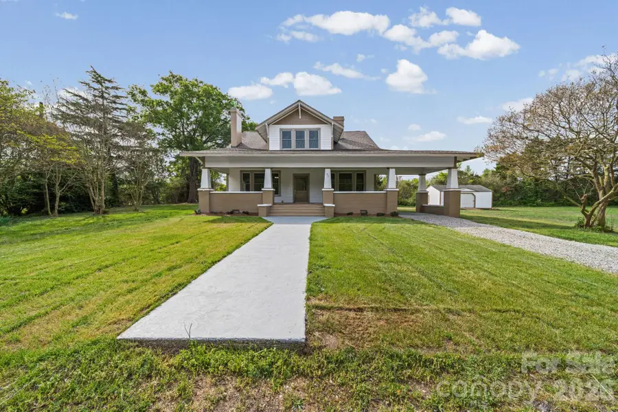 511 W Passaic Street, Peachland, NC 28133 - #3