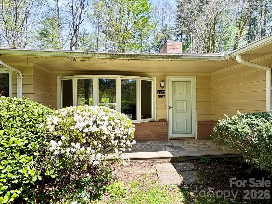 2732 Holly Hill Drive N, Hendersonville, NC 28791 - #2