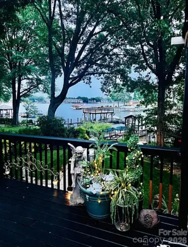 21510 Norman Shores Drive, Cornelius, NC 28031