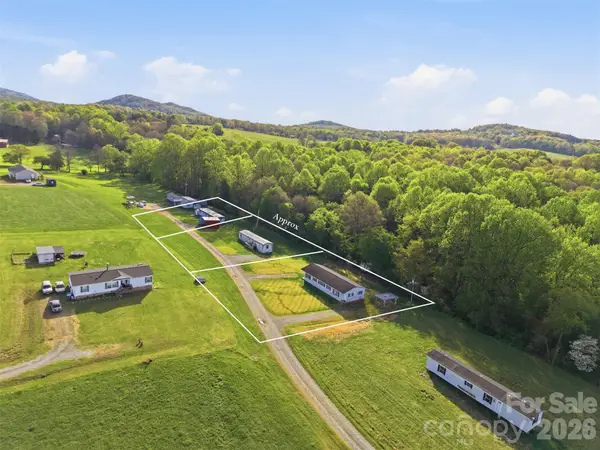 114/116 Harrington Place Drive, Taylorsville, NC 28681