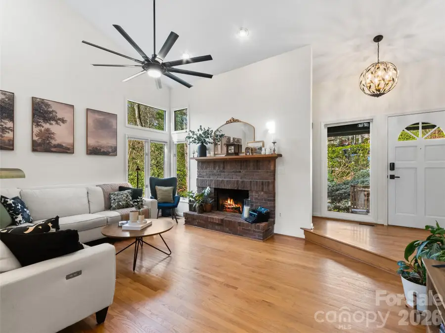 26 Autumn Ridge Lane, Asheville, NC 28803 - #2