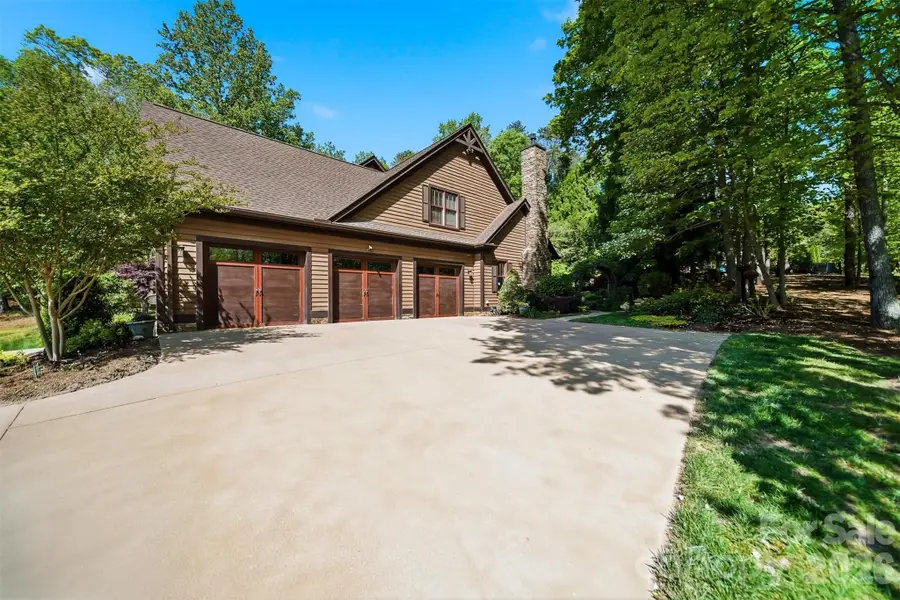 2748 Trent Drive Ne, Conover, NC 28613 - #2