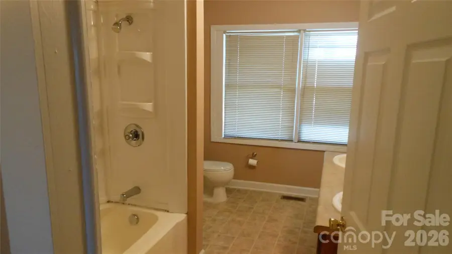 1514 W Walnut Avenue, Gastonia, NC 28052 - #3