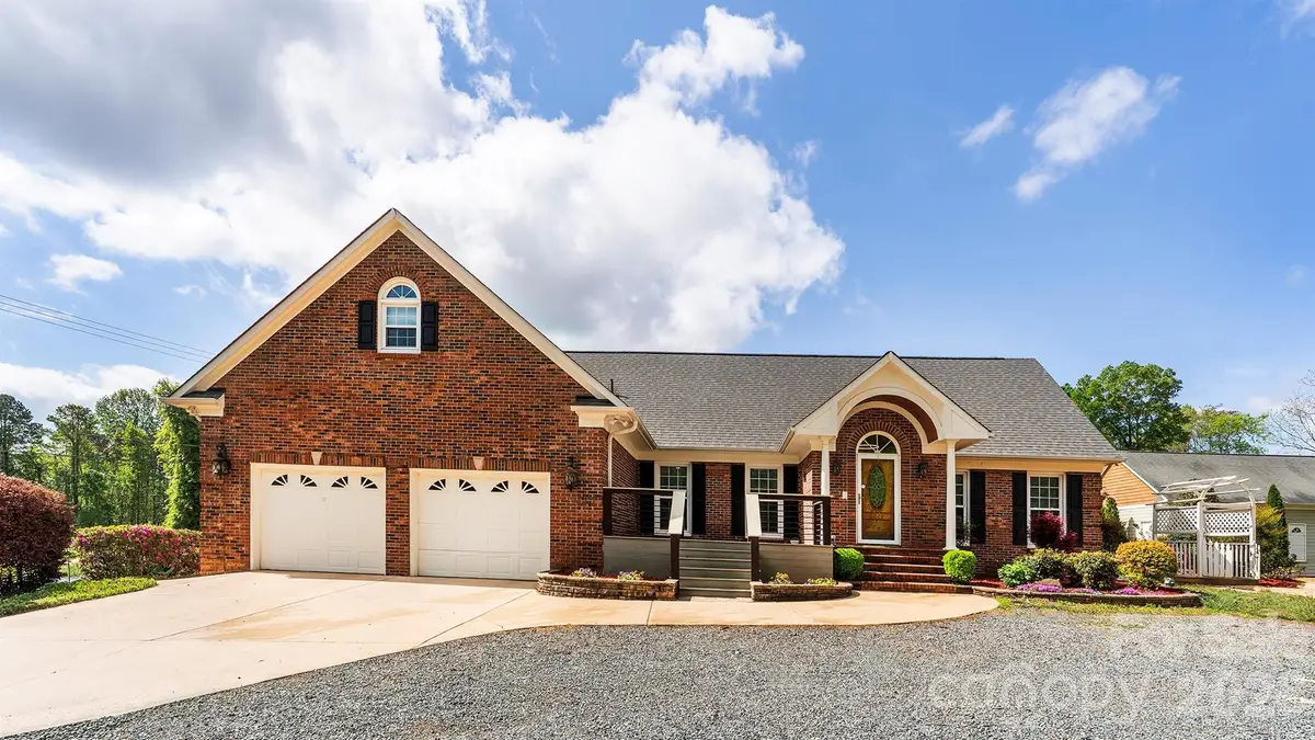 8219 Starnes Randall Road, Charlotte, NC 28215 - #1