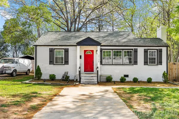 2738 Catalina Avenue, Charlotte, NC 28206