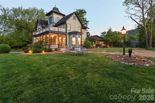 204 Lawson Street, Hot Springs, NC 28743