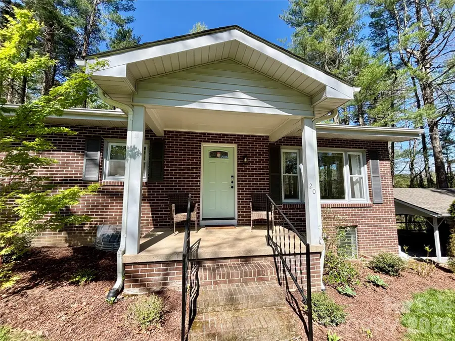 20 White Squirrel Lane, Hendersonville, NC 28739 - #3