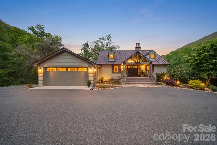 25 View Ridge Parkway, Leicester, NC 28748 - #3