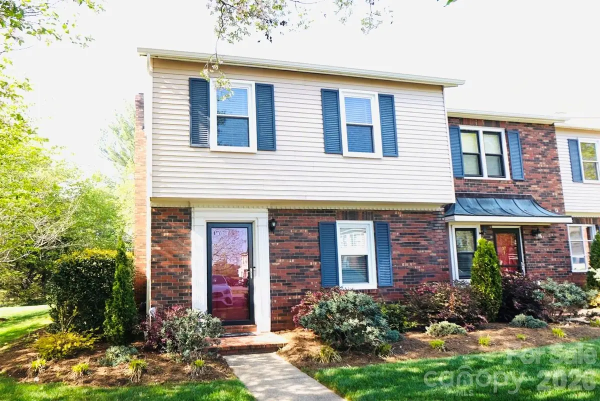 2705 N Center Street #36, Hickory, NC 28601 - #1