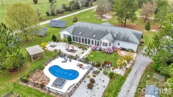 1035 Mcmillan Road, Cheraw, SC 29520