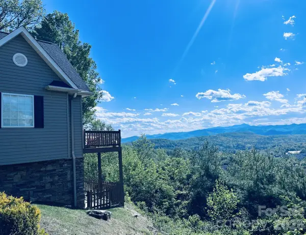 76 Distant View Drive, Asheville, NC 28803