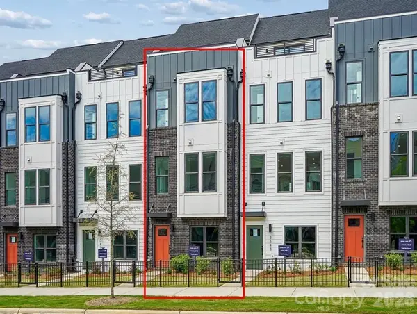 3652 S Tryon Street, Charlotte, NC 28217