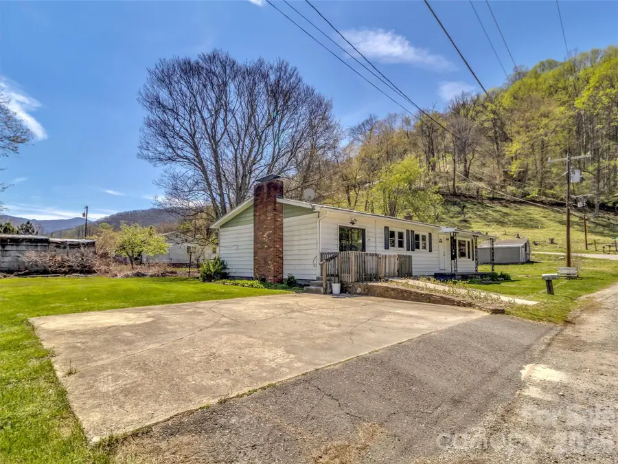 61 Indian Trail Loop, Waynesville, NC 28786 - #3